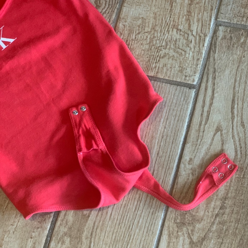 NWT Calvin Klein bodysuit - Picture 8 of 8